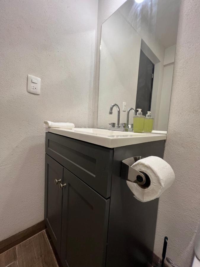 Hotel Tia Flora León Zewnętrze zdjęcie